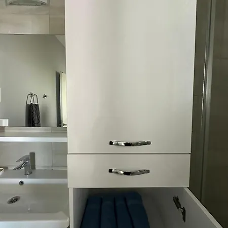 Huzurlu Ve Modern Bir - Sehrin Kalbinde! * Kyrenia (Northern Cyprus)