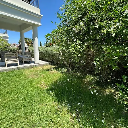 Huzurlu Ve Modern Bir - Sehrin Kalbinde! * Kyrenia (Northern Cyprus)