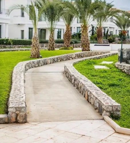 Huzurlu Ve Modern Bir - Sehrin Kalbinde! Casa de Férias *