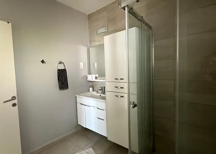 Huzurlu Ve Modern Bir - Sehrin Kalbinde! Casa de Férias