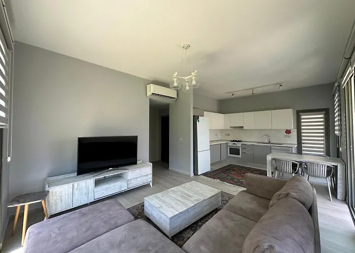 Huzurlu Ve Modern Bir - Sehrin Kalbinde! * Cirénia