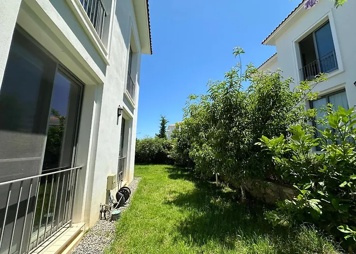 Huzurlu Ve Modern Bir - Sehrin Kalbinde! Casa de Férias *