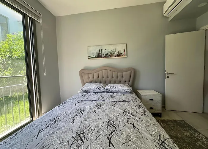 Huzurlu Ve Modern Bir - Sehrin Kalbinde! * Cirénia