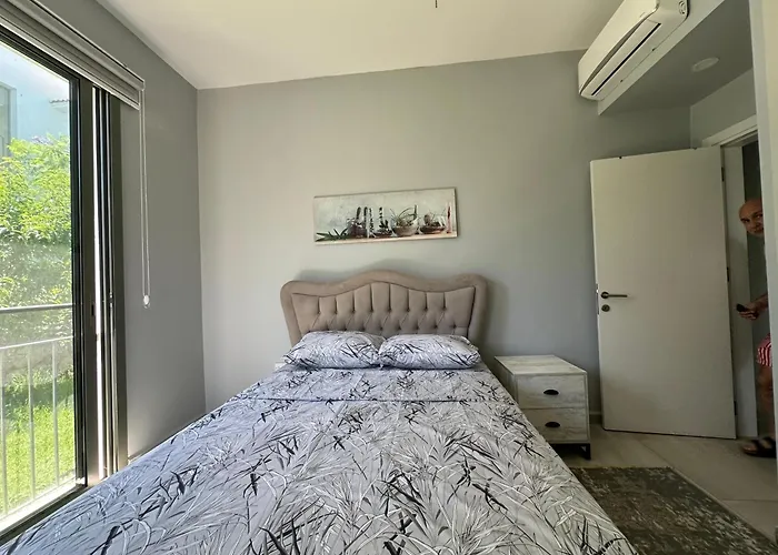 Huzurlu Ve Modern Bir - Sehrin Kalbinde! Casa de Férias