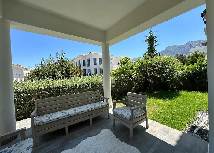 Huzurlu Ve Modern Bir - Sehrin Kalbinde! Cirénia